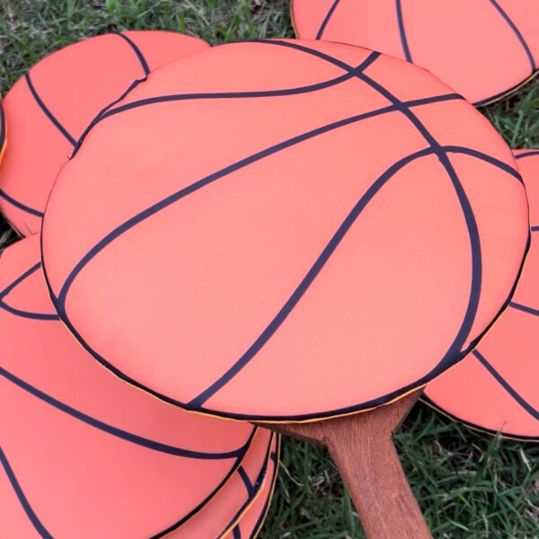 30 PELOTAS DE BASQUET DE 25 CM + 2 PALITAS - Image 2