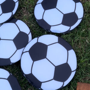 30 PELOTAS DE FUTBOL 25CM + 2 PALAS